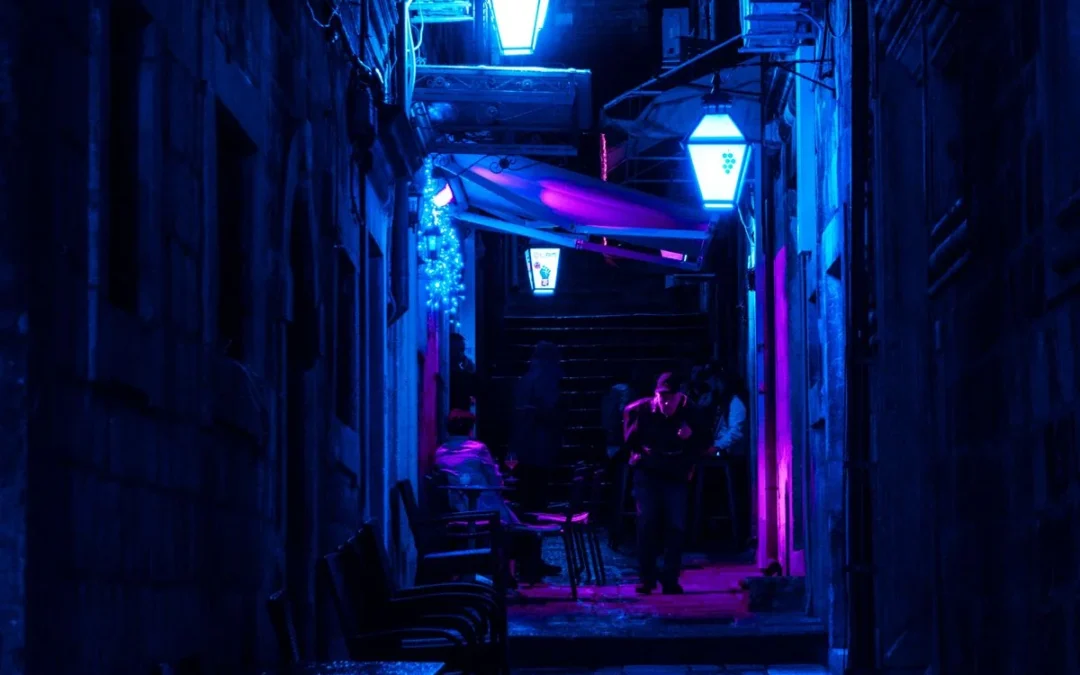 Every Night the Gears Wind Down: Dark City and the Question of Who You Are Without Your Memories